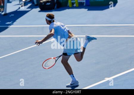 Delray Beach, Floride, États-Unis. 19th février 2023. Taylor Fritz (USA) contre Miomir Kecmanovic (SRB) sur les champions de la finale ATP 250 de Singles à l'Open de plage de Delray 2023. 6:0, 5:7, 6:2. Gagné : Taylor Fritz. Credit: Yaroslav Sabitov/YES Market Media/Alay Live News Banque D'Images