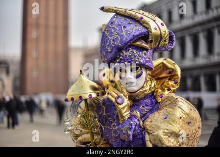 Venise, Italie. 18th févr. 2023. Carnaval de Venise (place Saint-Marc) pendant les masques du Carnaval de Venise 2023, nouvelles à Venise, Italie, 18 février 2023 crédit: Agence de photo indépendante/Alamy Live News Banque D'Images