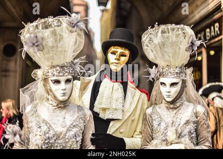 Venise, Italie. 18th févr. 2023. Carnaval de Venise (place Saint-Marc) pendant les masques du Carnaval de Venise 2023, nouvelles à Venise, Italie, 18 février 2023 crédit: Agence de photo indépendante/Alamy Live News Banque D'Images