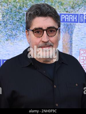 19 février 2023 - Westwood, Californie - Alfred Molina. Soirée d'ouverture pour ''Sunday in the Park with George'' au Pasadena Playhouse. Banque D'Images