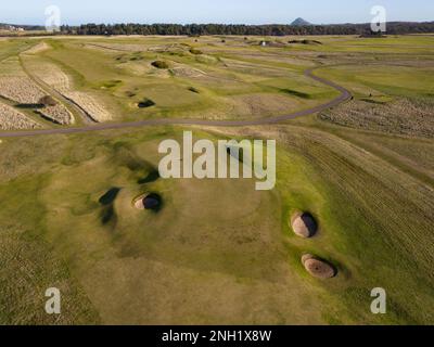 Vue aérienne depuis drone du parcours de golf de Muirfield à Gullane, East Lothian, Écosse, Royaume-Uni Banque D'Images