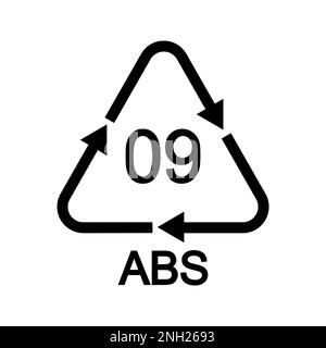 Panneau de recyclage en polypropylène de forme triangulaire avec flèches. 05 icône en plastique PP réutilisable isolée sur fond blanc. Protection de l'environnement Illustration de Vecteur