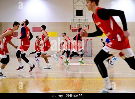 Podebrady, République tchèque. 20th févr. 2023. Journée médiatique de l'équipe de basket-ball tchèque pour hommes avant le match de qualification pour le championnat du monde de basket-ball masculin 2023, Groupe K: Tchéquie contre la France à Podebrady, République Tchèque, 20 février 2023. Crédit : Roman Vondrous/CTK photo/Alay Live News Banque D'Images