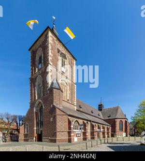 St. Église paroissiale catholique Walburga, Ramsdorf, Velen, Muensterland, Rhénanie-du-Nord-Westphalie, Allemagne Banque D'Images