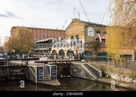 Camden Lock et Dingwalls, club de musique live dans le quartier de Camden Town à Londres, en Angleterre Banque D'Images