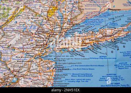 Gros plan sur une carte colorée montrant la ville de New York, le New Jersey, Manhattan et long Island Sound Banque D'Images