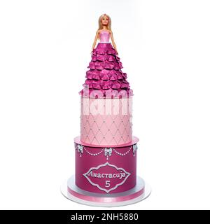 Détails des gâteaux modernes en papier cachets. Le gâteau de design du thème est inspiré par le film Barbie poupée. Les gâteaux mouchés de papier de cachets, faits à la main Banque D'Images