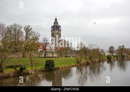 La ville de Bad Sooden-Allendorf dans la vallée de Werra en Allemagne, Hessen Banque D'Images