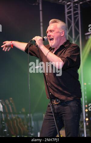 Paul McLoone des Undertones qui se produit au Wickham Festival, Hampshire, Royaume-Uni. 06 août 2022 Banque D'Images