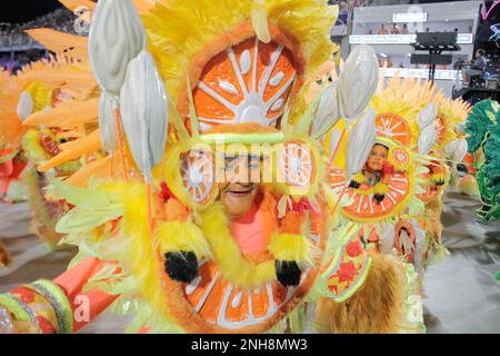 Rio De Janeiro, Brazil. 19th Feb, 2023. Wenny Isa, queen of the drums of  GRES Unidos de Bangu during the Serio Ouro Samba Schools Parade of Rio  Carnival, held at the Marques