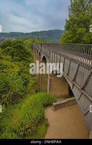 Pontcysyllte Aqueduct, un bâtiment classé de 1 e année classé au patrimoine mondial de l'UNESCO, vu du bassin de Trevor Banque D'Images