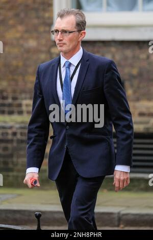 Londres, Royaume-Uni. 21st févr. 2023. David TC Davies, député, secrétaire d'État pour le pays de Galles. Les ministres assistent à la réunion hebdomadaire du cabinet à Downing Street, dans un contexte de tensions et de démissions potentielles ou menacées à la suite des négociations actuelles du Protocole d'Irlande du Nord, ainsi que d'autres points de contenu entre les différentes sections du Parti conservateur. Credit: Imagetraceur/Alamy Live News Banque D'Images