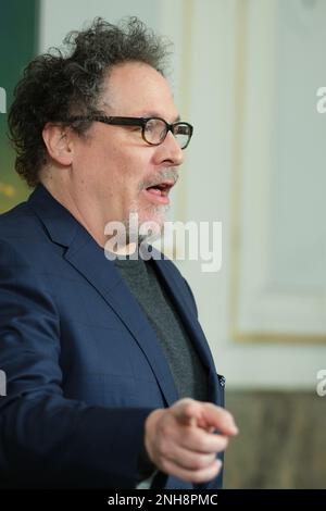 Le directeur Jon Favreau, fait la promotion de la troisième saison de la série Disney+ originale, Star Wars: Le Mandalaorien à l'hôtel Ritz Carlton de Madrid. (Photo par Atilano Garcia / SOPA Images / Sipa USA) Banque D'Images