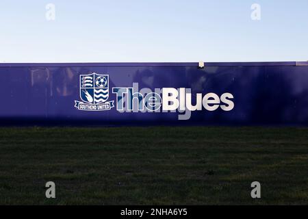 « The Blues » s'arrosant autour d'un terrain réservé à un nouveau stade pour le Southend United football Club, à Fossetts Farm / Fossetts Way, Rochford, Essex. Banque D'Images