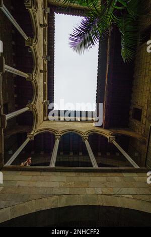 Vue panoramique de l'intérieur du Muséu Picasso de Barcelona. Le musée abrite l'une des plus vastes collections d'œuvres d'art du 20th siècle S. Banque D'Images