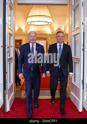 Varsovie, Pologne. 21st févr. 2023. LE président AMÉRICAIN Joe Biden (L) rencontre le président polonais Andrzej Duda au Palais présidentiel de Varsovie sur 21 février 2023. Photo de Jakub Szymczuk/KPRP/UPI crédit: UPI/Alay Live News Banque D'Images