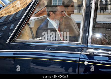 Copenhague/Danemark./14 janvier 2022/ H.M.la Reine Margrethe II fête ses 50 ans sur l'épine en tant que Reine du Danemark,Départ de la famille royale du Parlement danois christiansborg H.M. la Reine Margrethe II du Danemark par le président danois du parlimanrt Henrik Dam Christensen et le prince héritier Frederiks et la prionne de la Couronne Mary et le prince Joachim et la princesse Marie et la princesse bendykete à Copenhague Danemark.(Photo..Francis Joseph Dean/Dean Pictures) Banque D'Images