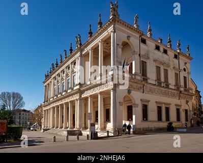 Vicenza, Vénétie, Italie. Le Palazzo Chiericati est un palais de la Renaissance à Vicenza (nord de l'Italie), conçu par Andrea Palladio Banque D'Images