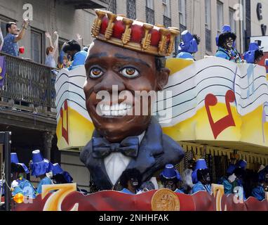 La Nouvelle-Orléans, États-Unis. 22nd févr. 2023. Le Zulu social Aid & Pleasure Club se présente dans les rues de la Nouvelle-Orléans le Fat Tuesday, 21 février 2023. Photo par AJ Sisco/UPI crédit: UPI/Alay Live News Banque D'Images