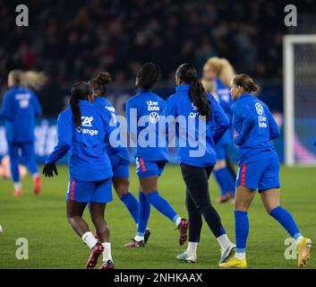 Angers, France. 21st févr. 2023. Angers, France, 21 février 2023: Joueurs de France au cours de l'échauffement au match international amical entre la France et la Norvège au stade Raymond KOPA à Angers, France (Ane Frosaker/SPP) crédit: SPP photo de presse sportive. /Alamy Live News Banque D'Images