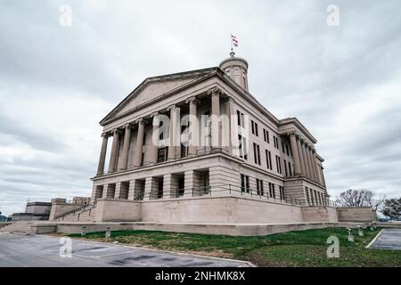 Tennessee State Capitol, Greek Revival 1845-1859 bâtiment législatif et terrain abritant la tombe du président James K. Polk, Nashville, Tennessee Banque D'Images