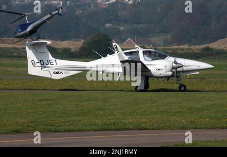 Un Diamond DA42 Twin Star of DEA Aviation à l'aéroport de Brighton City Banque D'Images