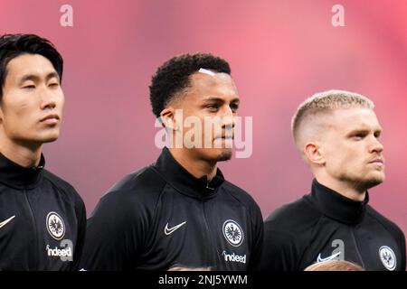 FRANCFORT, ALLEMAGNE - FÉVRIER 21 : Tuta de l'Eintracht Francfort avant le tour de la Ligue des champions de l'UEFA de 16 Leg One match entre Eintracht Francfort et SSC Napoli au stade de Francfort sur 21 février 2023 à Francfort, Allemagne (photo de René Nijhuis/Orange Pictures) Banque D'Images