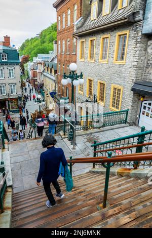 Escaliers de rue dans la ville basse du Vieux-Québec, Canada Banque D'Images