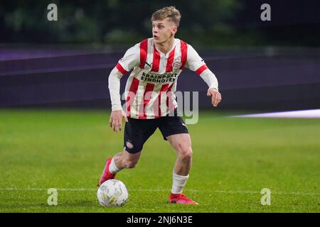 EINDHOVEN, PAYS-BAS - FÉVRIER 13 : Renzo Tytens du PSV U23 pendant le match néerlandais de Keukenkampioendivisiie entre Jong PSV et l'ADO Den Haag au campus de Herdgang sur 13 février 2023 à Eindhoven, pays-Bas (photo de Joris Verwijst/Orange Pictures) Banque D'Images