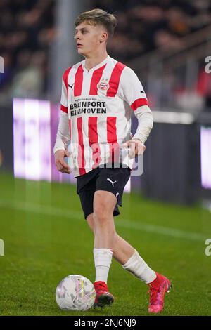 EINDHOVEN, PAYS-BAS - FÉVRIER 13 : Renzo Tytens du PSV U23 en action pendant le match néerlandais de Keukenkampioendivisiie entre Jong PSV et ADO Den Haag au campus du PSV de Herdgang on 13 février 2023 à Eindhoven, pays-Bas (photo de Joris Verwijst/Orange Pictures) Banque D'Images