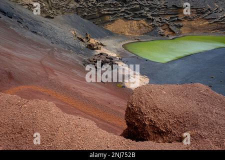 El Golfo Beach, Lago verde, Green Lagoon, Charco de los Ciclos, El Golfo, Lanzarote, Iles Canaries, Espagne, Banque D'Images