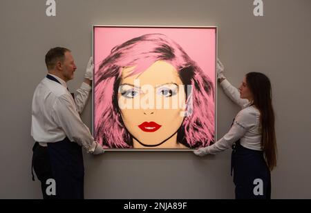 Londres, Angleterre, Royaume-Uni. 22nd févr. 2023. Philip Guston, Odessa, 2-3m, est vu en avant de Sotheby's Auctions of Modern & Contemporary Art à Londres. (Credit image: © Tayfun Salci/ZUMA Press Wire) USAGE ÉDITORIAL SEULEMENT! Non destiné À un usage commercial ! Banque D'Images