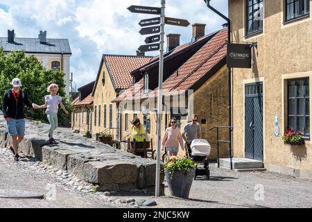 Varberg, Suède - 04 juillet 2022 : anciens bâtiments à l'intérieur de la forteresse de Varberg Banque D'Images