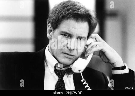 HARRISON FORD comme analyste de la CIA Jack Ryan en CLAIR ET PRÉSENT DANGER 1994 réalisateur PHILLIP NOYCE basé sur le roman de Tom Clancy musique James Horner Mace Neufeld Productions / Paramount Pictures Banque D'Images