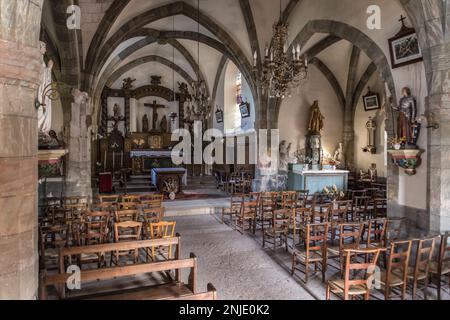 Église Saint-Cyr-Sainte-Julitte - vue intérieure Banque D'Images