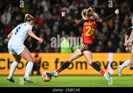 Valesca Ampoorter (26) de Belgique photographié lors d'un match de football féminin entre les équipes nationales de football féminin d'Angleterre , appelées les Lionnes , Et la Belgique , appelée les flammes rouges , dans leur troisième et dernier match de la coupe Arnold Clark 2023 , mercredi 22 février 2023 à Bristol , ANGLETERRE . PHOTO SPORTPIX | David Catry Banque D'Images