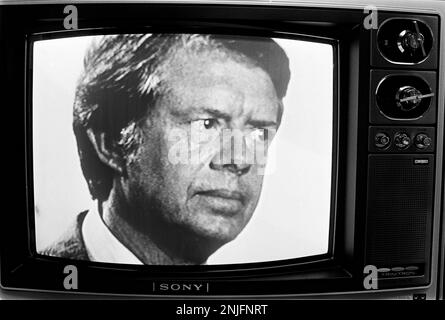 1976 publicités télévisées pour le candidat présidentiel démocrate Jimmy carter shon sur un téléviseur Sony Triniton 1970s. Les annonces ont été créées par le conseiller carter, directeur de la publicité, Gerald Rafshoon. Banque D'Images