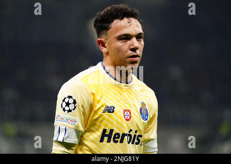 Pepe (FC Porto) lors du match de football de la Ligue des champions de l'UEFA entre le FC Internazionale et le FC Porto sur 22 février 2023 au stade Giuseppe Meazza de Milan, en Italie. Photo Luca Rossini/E-Mage Banque D'Images