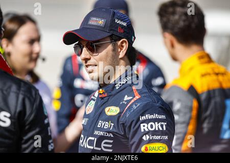 Sakhir, Bahreïn - 23/02/2023, PEREZ Sergio (mex), Red Bull Racing RB19, portrait pendant les épreuves de pré-saison de Formule 1 Armco 2023 du Championnat du monde de Formule 1 de la FIA 2023 de 23 février à 25, 2023 sur le circuit international de Bahreïn, à Sakhir, Bahreïn - photo: Xavi Bonilla / DPPI/LiveMedia Banque D'Images