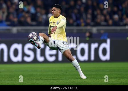 Milan Italie . 22 février 2023, Francisco Evanilson du FC Porto en action lors du match du groupe C de l'UEFA Europa League entre le FC Internazionale et le FC Porto au Stadio Giuseppe Meazza sur 22 février 2023 à Milan Italie . Banque D'Images