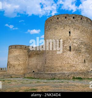 Forteresse d'Akkerman. Château médiéval près de la mer. Fief en Ukraine. Ruines de la citadelle de la forteresse Bilhorod-Dnistrovskyi, Ukraine. Banque D'Images