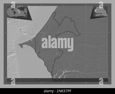 Thies, région du Sénégal. Carte d'altitude à deux niveaux avec lacs et rivières. Lieux des principales villes de la région. Cartes d'emplacement auxiliaire d'angle Banque D'Images