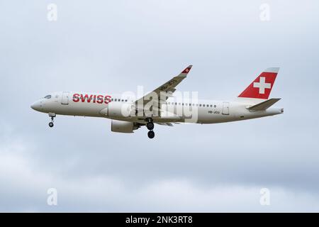 Heathrow, Londres - 20 février 2023: Swiss Airlines Landing aéroport de Heathrow Banque D'Images