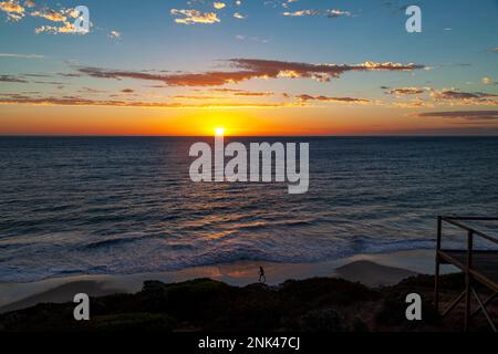 Magnifique plage au coucher du soleil à Perth en Australie occidentale Banque D'Images