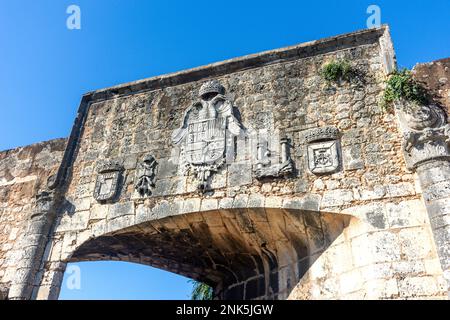 Porte d'entrée, Fuerte el Invencible, Saint-Domingue, République dominicaine (Republica Dominicana), grandes Antilles, Caraïbes Banque D'Images