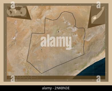 Baie, région de la Somalie continentale. Carte satellite basse résolution. Lieux des principales villes de la région. Cartes d'emplacement auxiliaire d'angle Banque D'Images