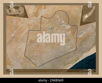 Baie, région de la Somalie continentale. Carte satellite basse résolution. Lieux et noms des principales villes de la région. Cartes d'emplacement auxiliaire d'angle Banque D'Images