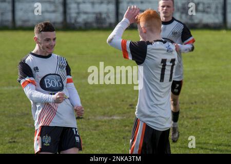 Bacup, Angleterre, 05 mars 2022. La division de la Ligue de football des comtés du Nord-Ouest un match nord entre Bacup Borough et St Helens Town. Banque D'Images