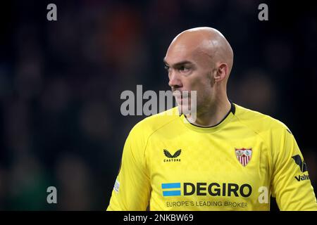 EINDHOVEN - le gardien de but du FC Sevilla Marko Dmitrovic lors du match de l'UEFA Europa League entre le PSV Eindhoven et le FC Sevilla au stade Phillips sur 23 février 2023 à Eindhoven, pays-Bas. AP | hauteur néerlandaise | Jeroen Putmans Banque D'Images