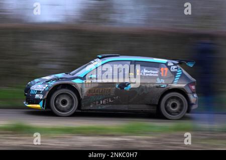 Sint-Truiden, Belgique, 23/02/2023, John Wartique et Arnaud Lardinois dans leur Skoda Fabia R5 Evo photographiés lors de l'essai de Shakedown avant le rallye de Haspengouw de ce week-end, jeudi 23 février 2023 à Sint-Truiden, première étape du championnat de rallye belge. BELGA PHOTO LUC CLAESSEN Banque D'Images